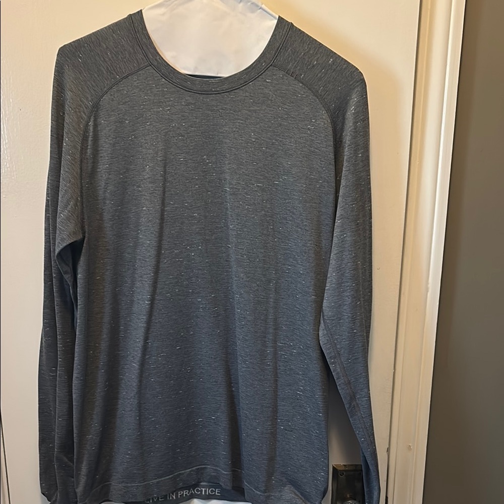 Lululemon Men's Heather Gray Long Sleeve Shirt